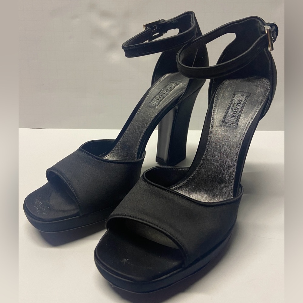 Prada Black Open-Toed Heel size 37.5